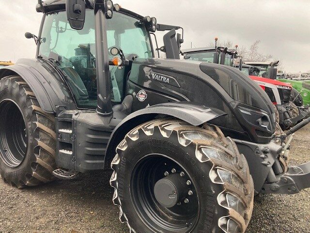 VA685100 – 2020 Ex Hire Valtra T254V SmartTouch Tractor