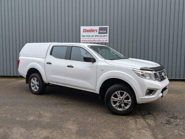 2M040857 NISSAN 2.3 DCI DC NAVARA ACENTA