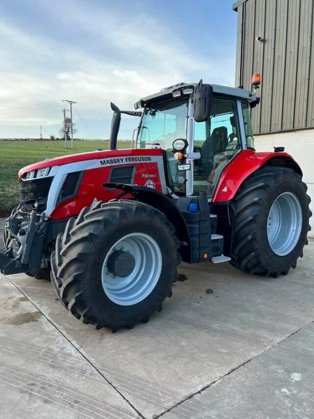 T2035981 MF 7S.80 EXD6 4WD TRACTOR