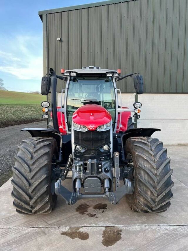 T2035981 MF 7S.80 EXD6 4WD TRACTOR