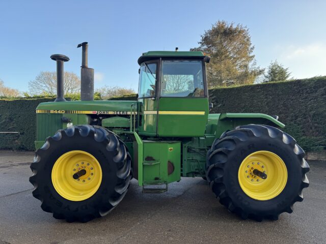 1981 John Deere 8440