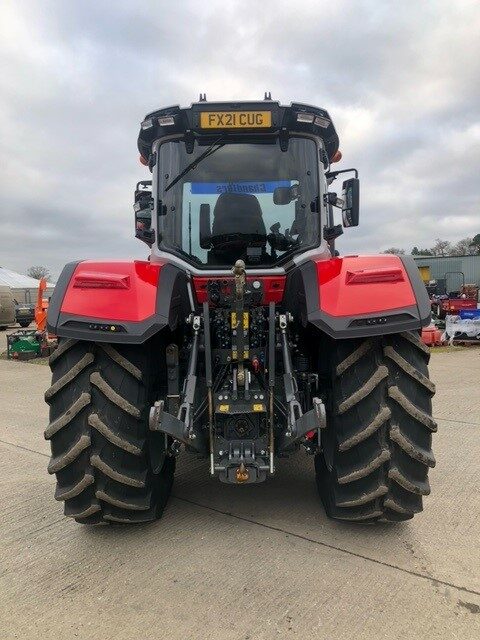 MA728760 – 2021 Massey Ferguson 8S.225 Exclusive Tractor