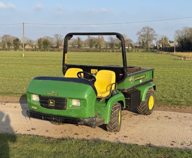 John Deere Pro Gator 2030 4×4