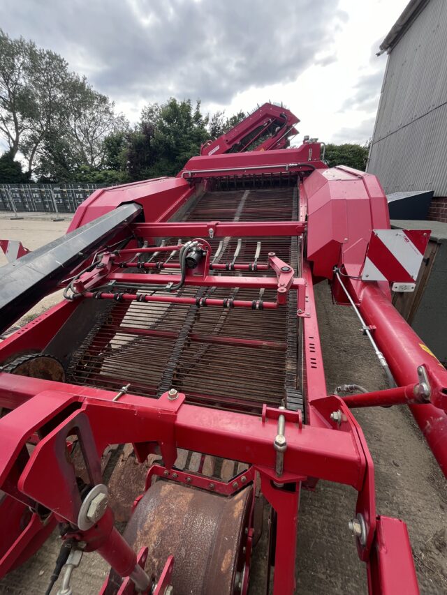 GRIMME GT170 POTATO HARVESTER – 2019 (ONLY 480 ACRES HARVESTED) – EXCELLENT CONDITION (MAIN DEALER MAINTAINED)