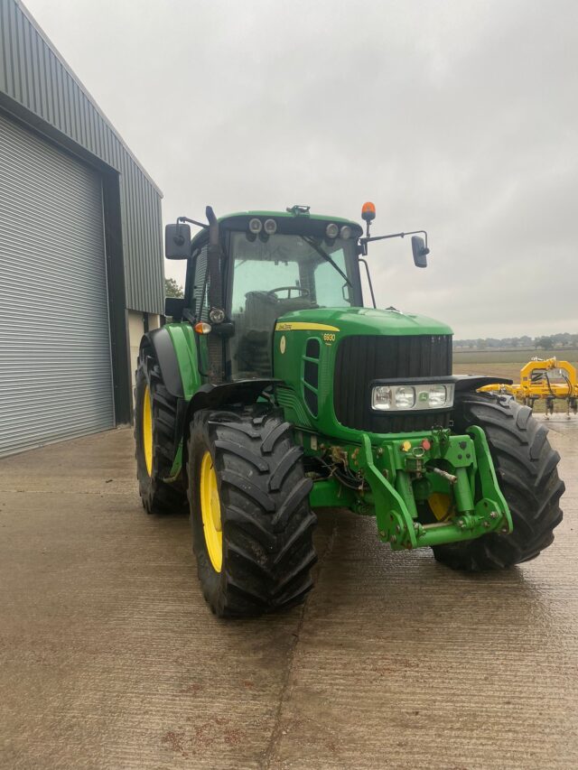 John Deere 6930p