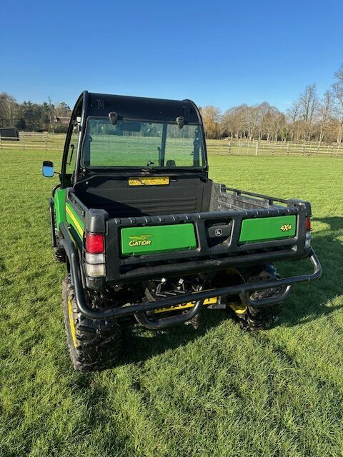 John Deere Gator 855M