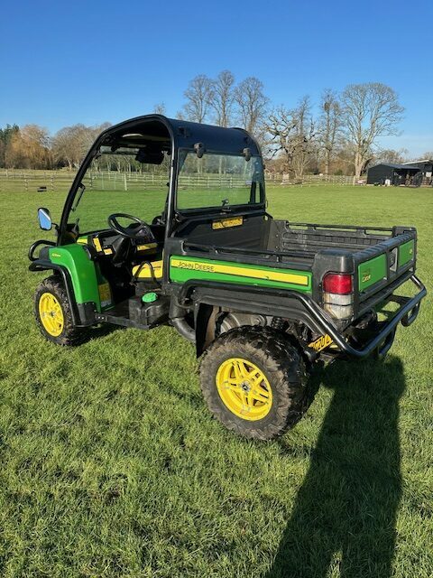 John Deere Gator 855M