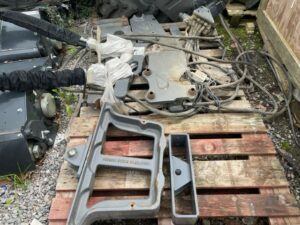 TC001400 FENDT LOADER BRACKETS