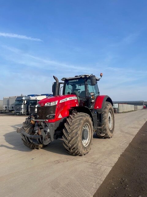 T8010145 2018 Massey Ferguson 8740S Exclusive Dyna VT 4WD Tractor