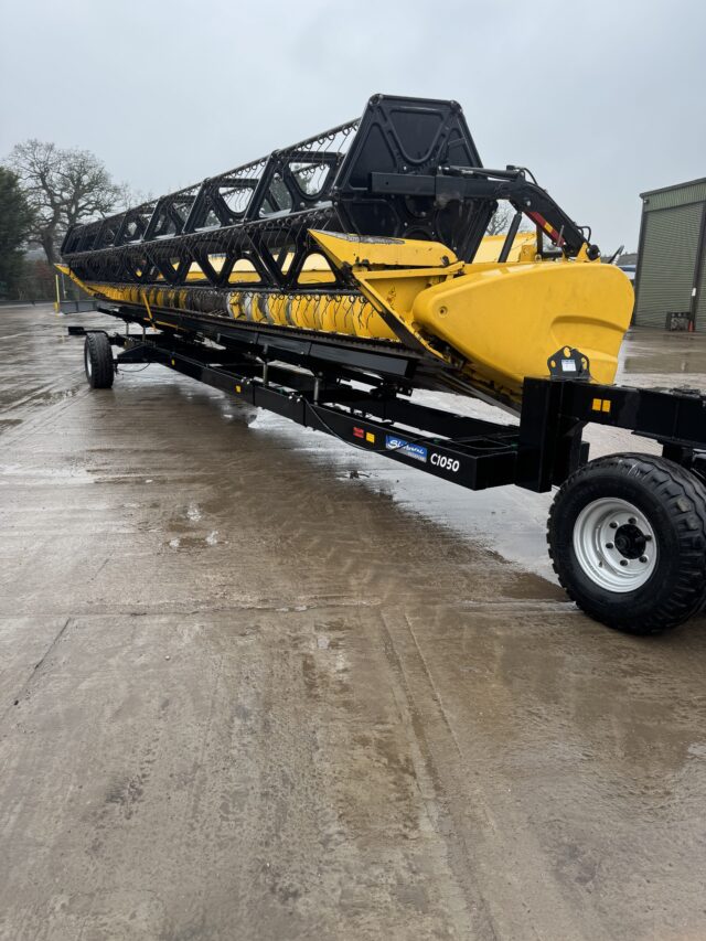 New Holland CR9080