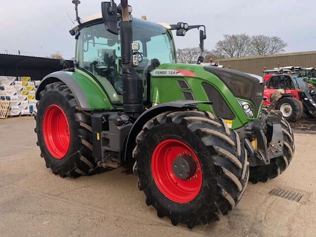 T5012251 FENDT 724 VARIO S4 PROFI+