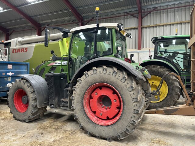 Fendt 724