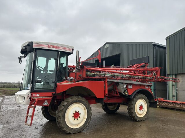 2011 Bateman RB17 24meter sprayer