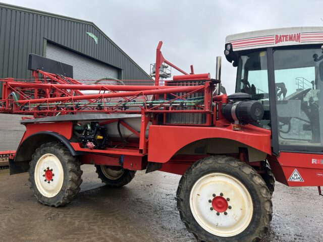 2011 Bateman RB17 24meter sprayer