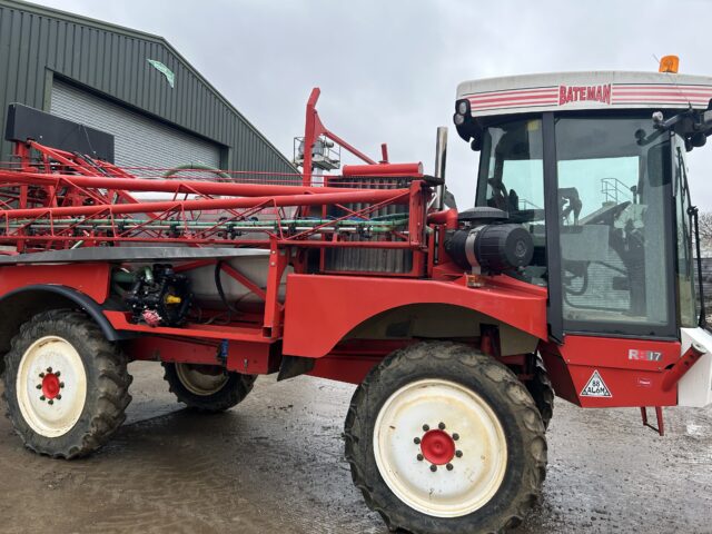 2011 Bateman RB17 24meter sprayer