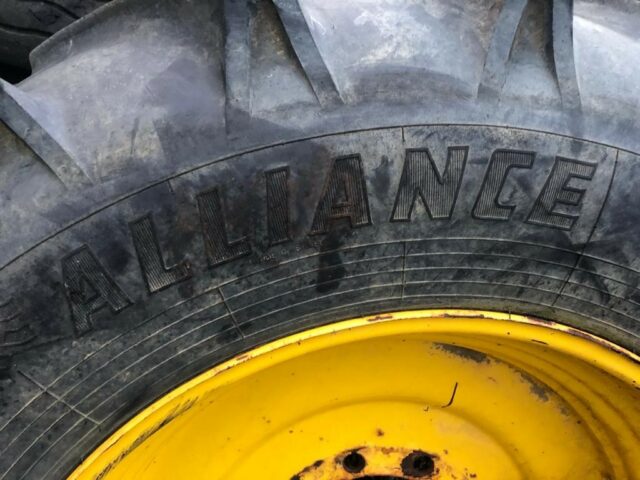 T411834B ALLIANCE WELDED WHEELS