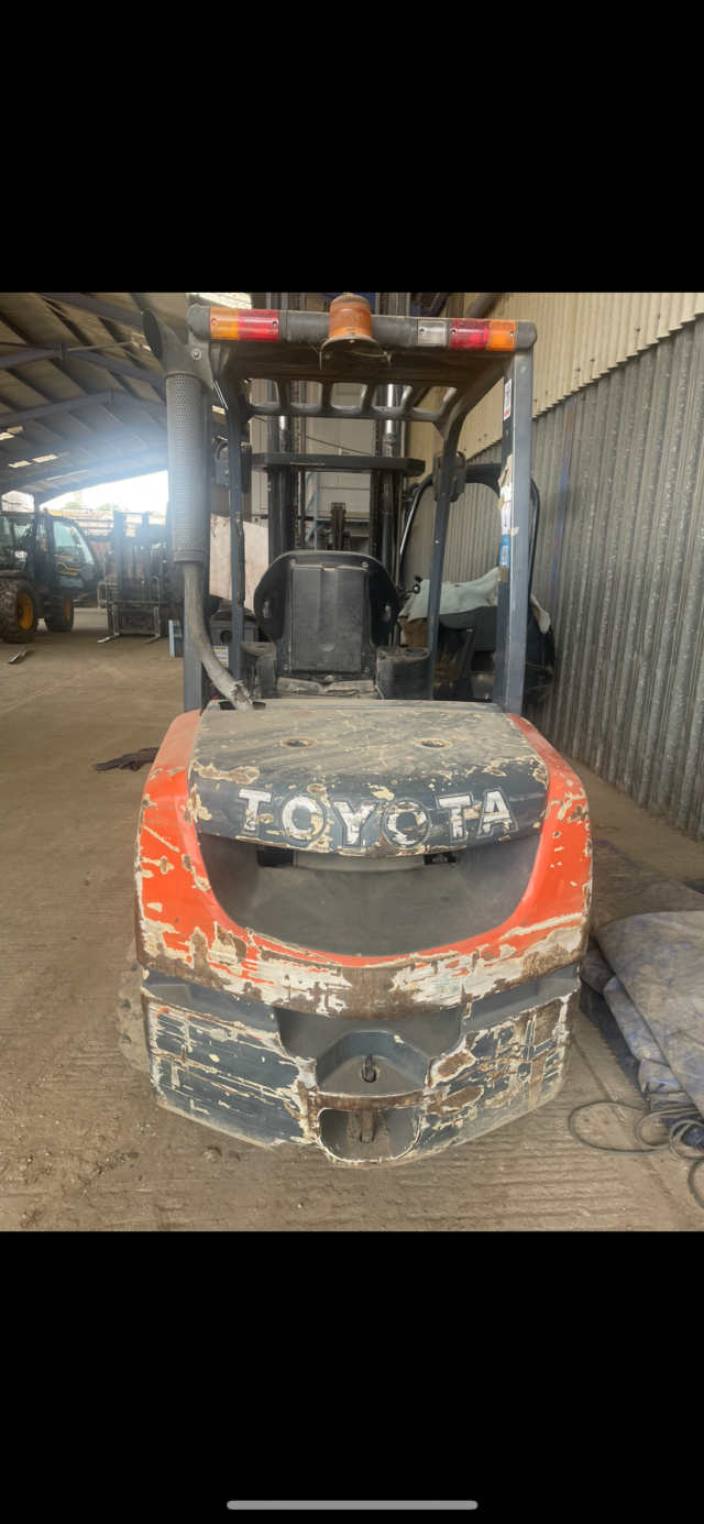 Toyota Forklift 02-8FDJF35  2016