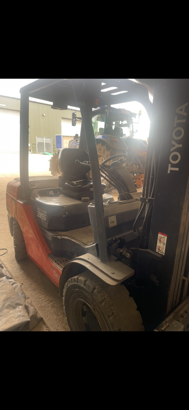 Toyota Forklift 02-8FDJF35  2016