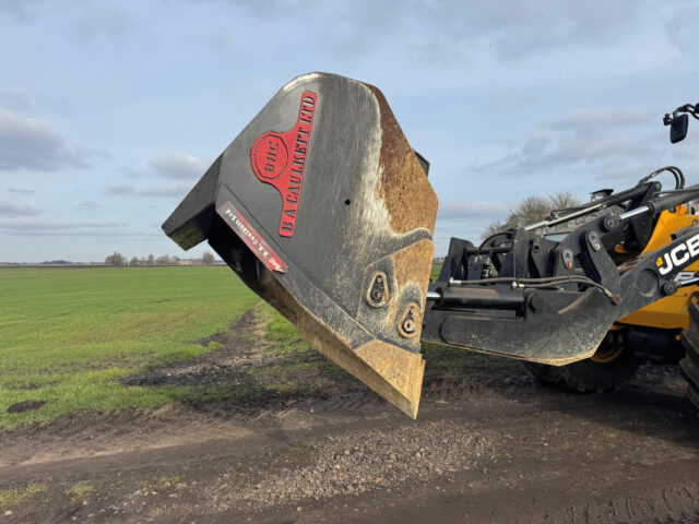 Toe Tip Bucket to fit the JCB 435S