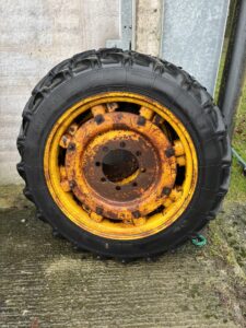 Row Crop Wheels and Tyres