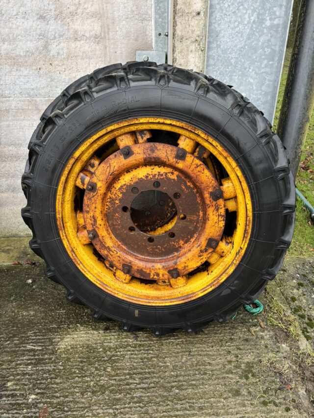 Row Crop Wheels and Tyres