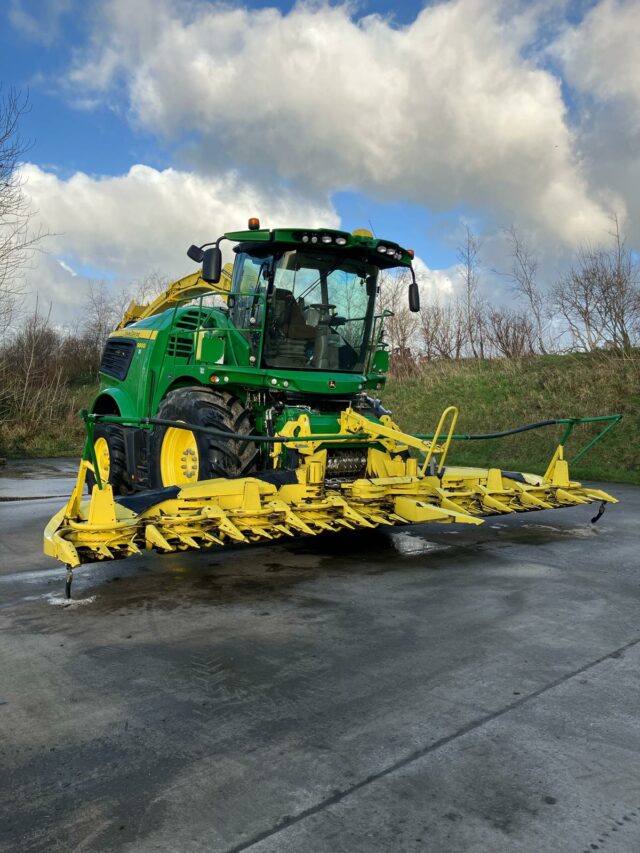 JD 9800 Forage Harvester Year 2022