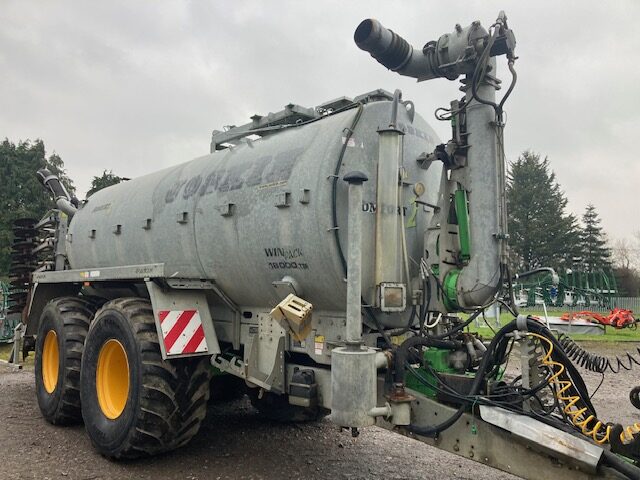 Joskin Komfort 18000 plus 6m injector