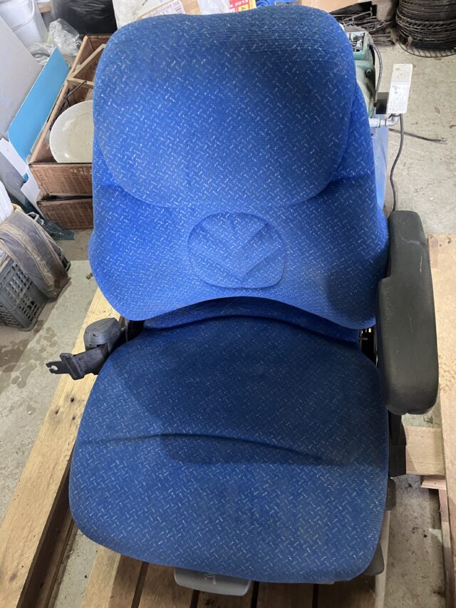 Newholland seat