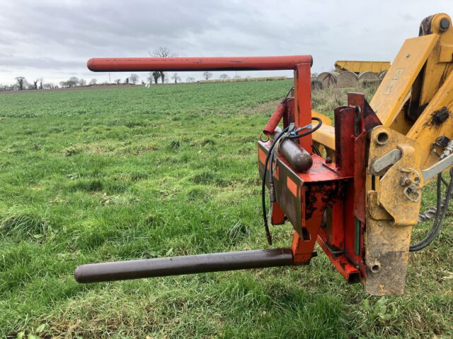 Kverneland Silage bale handler