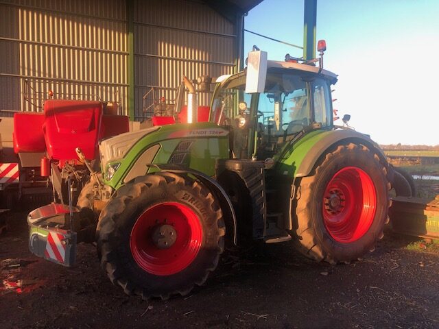 T2036223 FENDT 724 VARIO TRACTOR