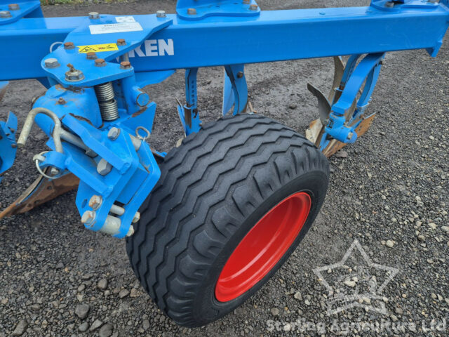 Lemken EuroPal 9 Onland/InFurrow Plough