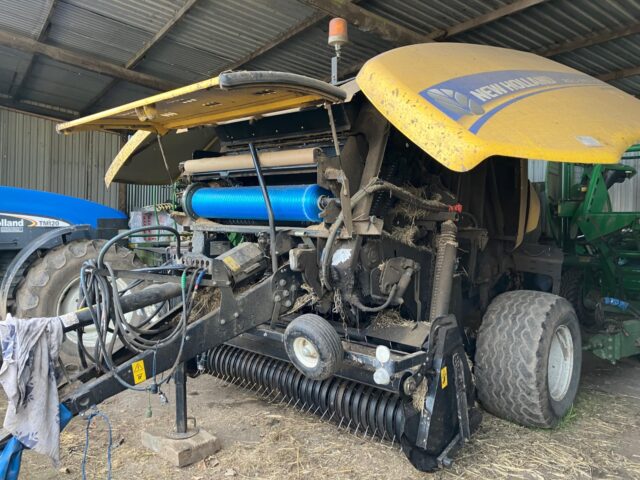 New Holland RB150 Baler