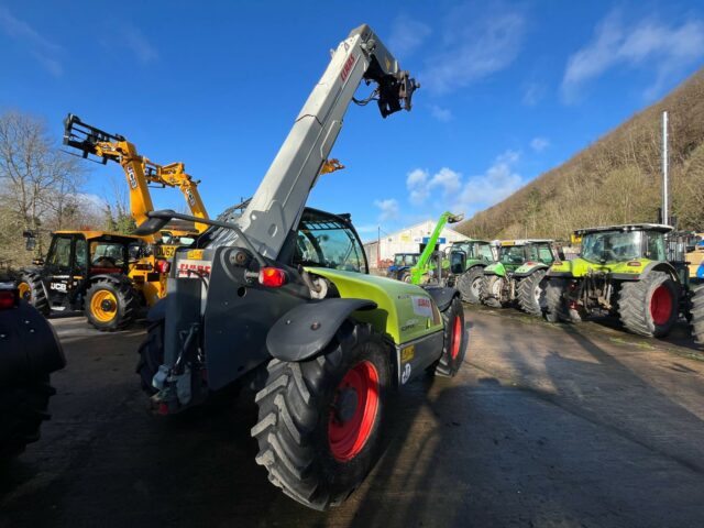 CLAAS 6030 CP SCORPIAN