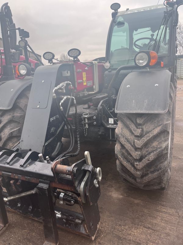 CASE IH 742 Farmlift