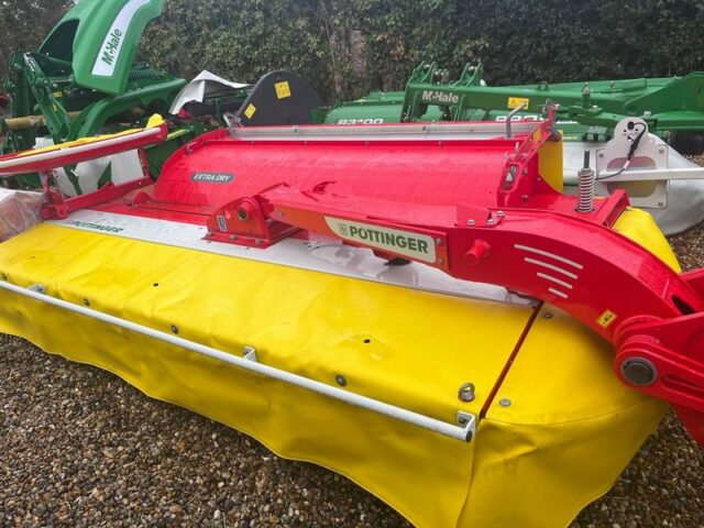 Pottinger Novacat 302