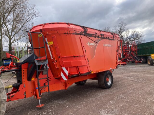 KUHN EUROMIX I FEEDER