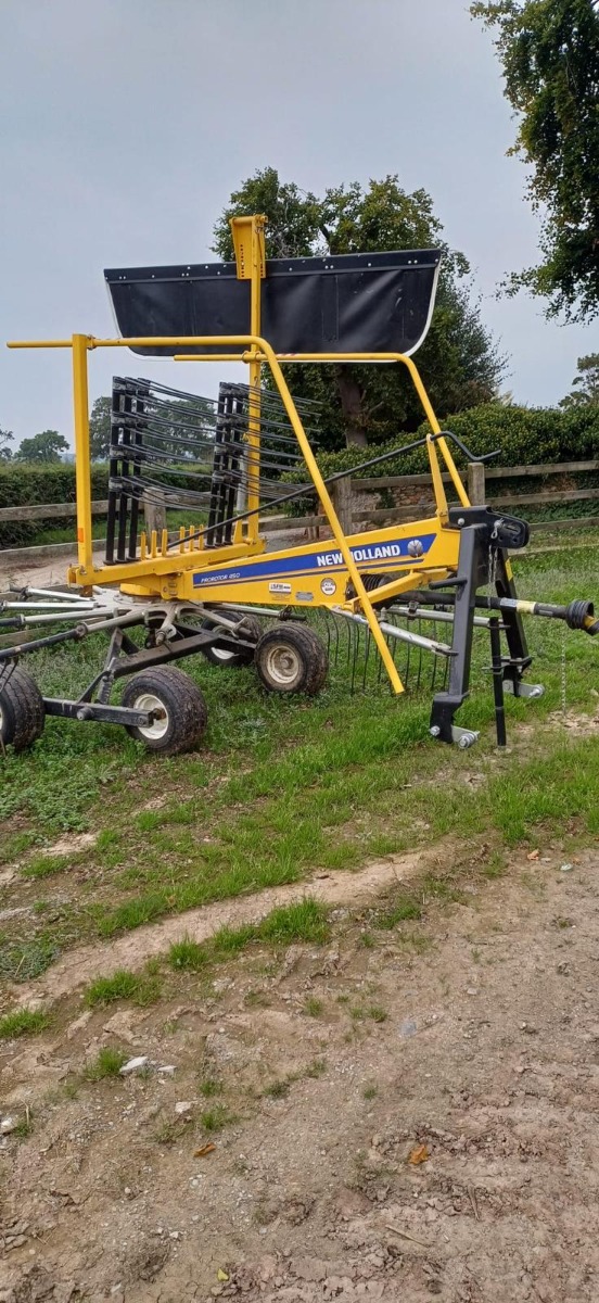 NEW HOLLAND PROROTOR 450 RAKE