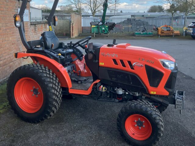 KUBOTA LX401 COMPACT TRACTOR (2023)