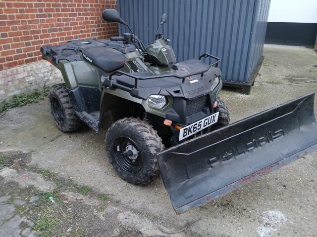 Polaris sportsman 570 2016 with plough