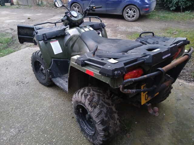 Polaris sportsman 570 2016 with plough