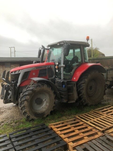 TA004352 MF6S.155 TRACTOR FL4323 LOADER