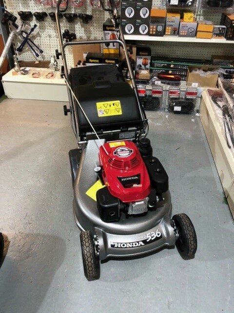 GM036136 HONDA HRD536K4QXEH MOWER