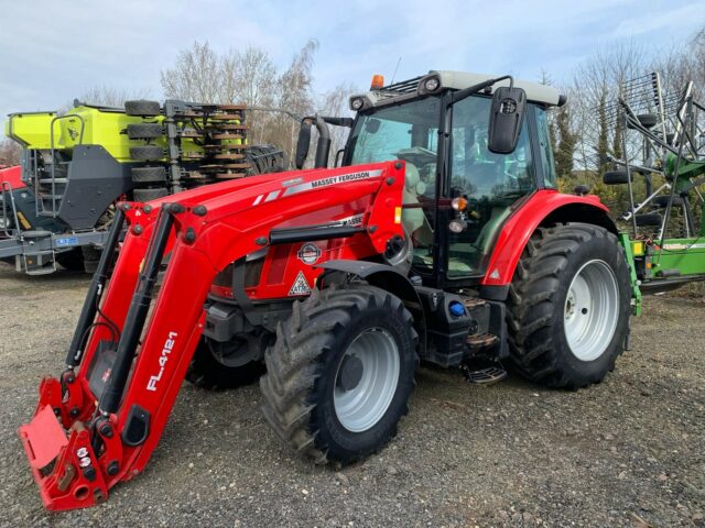 TA003322 2019 MASSEY FERGUSON 5712S ESD4 4WD TRACTOR