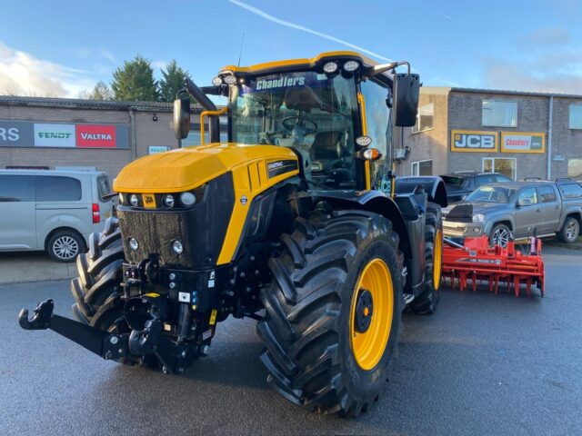 HM067798 DEMO 2024 JCB 4220 FASTRAC