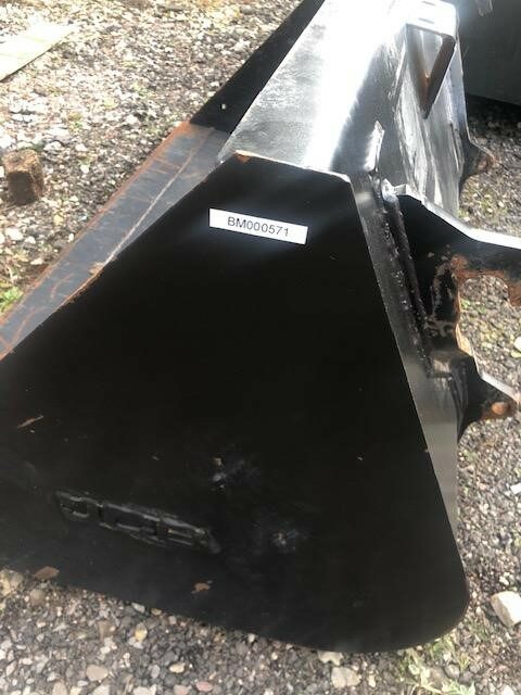 BM000571 JCB 400/C2711 0.5 BUCKET.