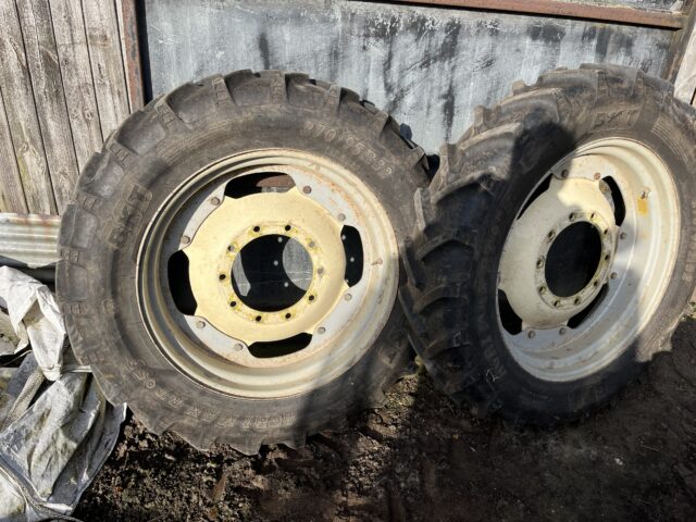 Road crop wheels