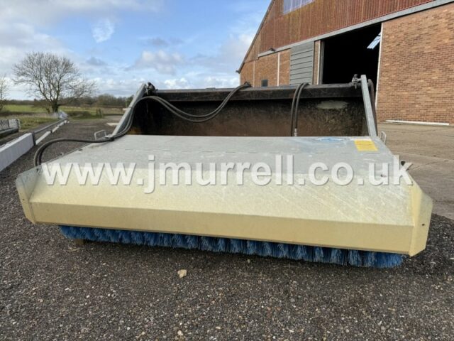 Suton Gurney Reeve ELCS70 Sweeper Bucket