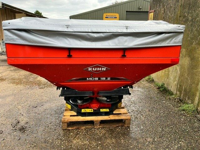 Kuhn MDS 18.2 fertiliser spreader