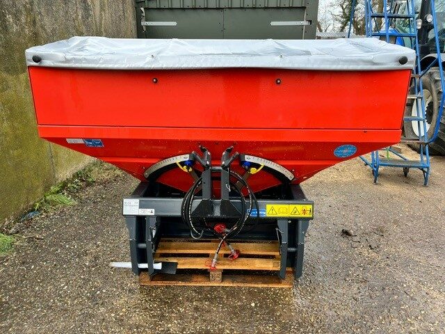 Kuhn MDS 18.2 fertiliser spreader