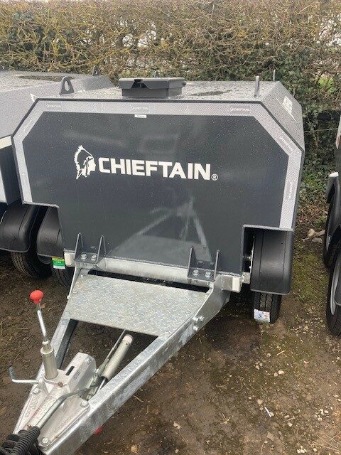 7M006834 CHIEFTAIN 1000L FUEL BOWSER